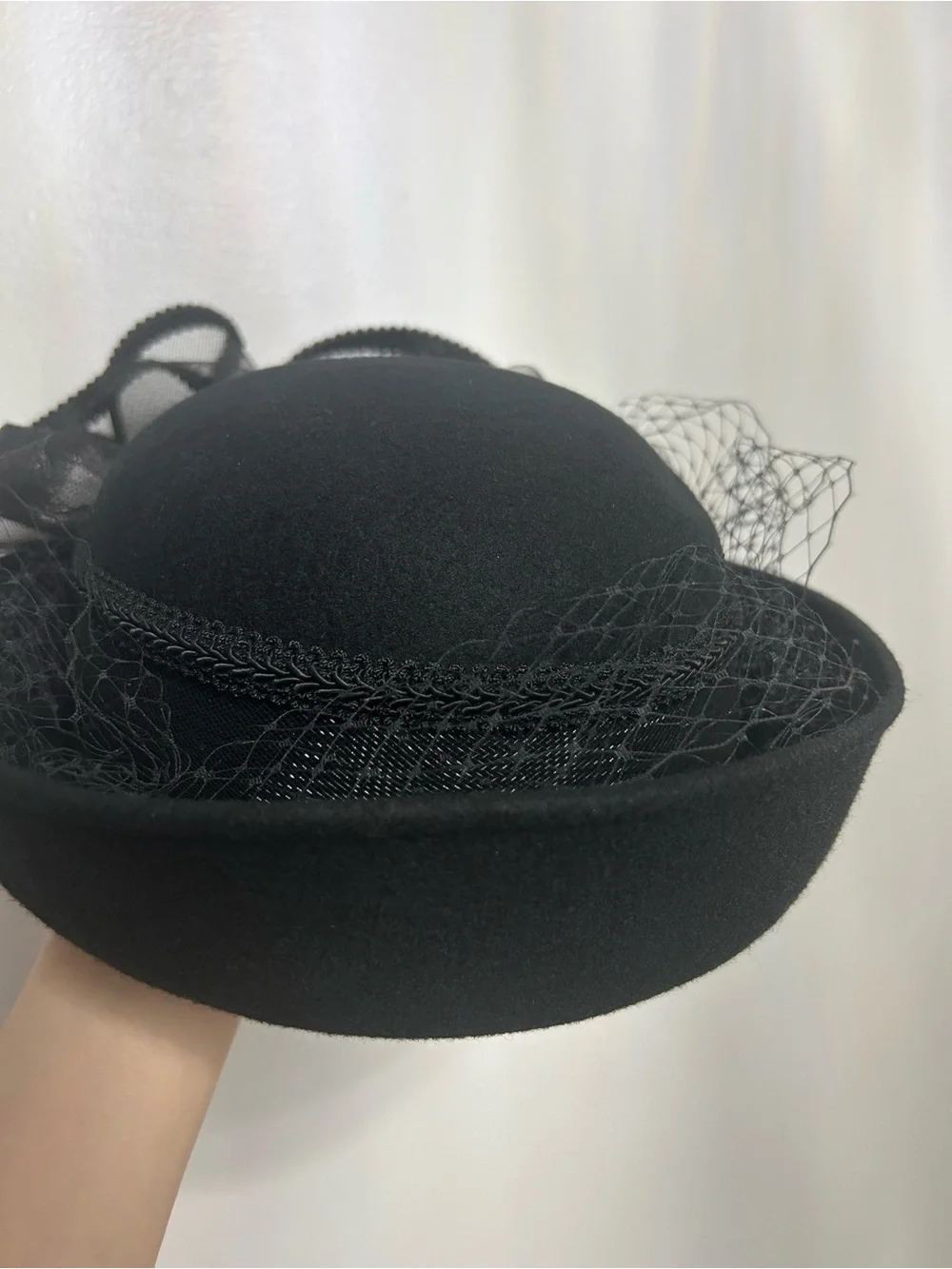 Vintage elegant round